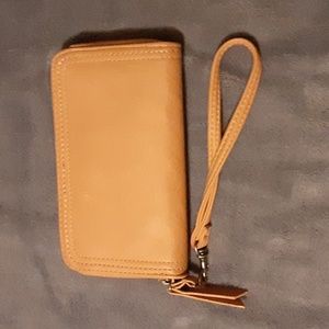 Universal Thread wallet/wristlet